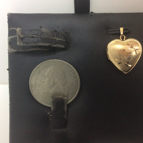 Ladies 14k Yellow Real Gold Heart opening Locket Charm Pendant 2.40 grams - Picture 4 of 9